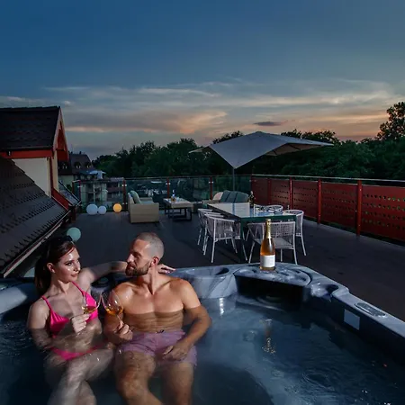 Jezerska With Jacuzzi & Pool *