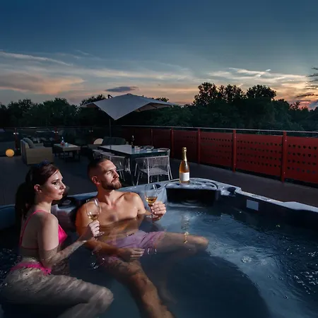 Apartment Jezerska With Jacuzzi & Pool Palic