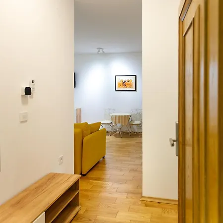 Apartment Jezerska With Jacuzzi & Pool